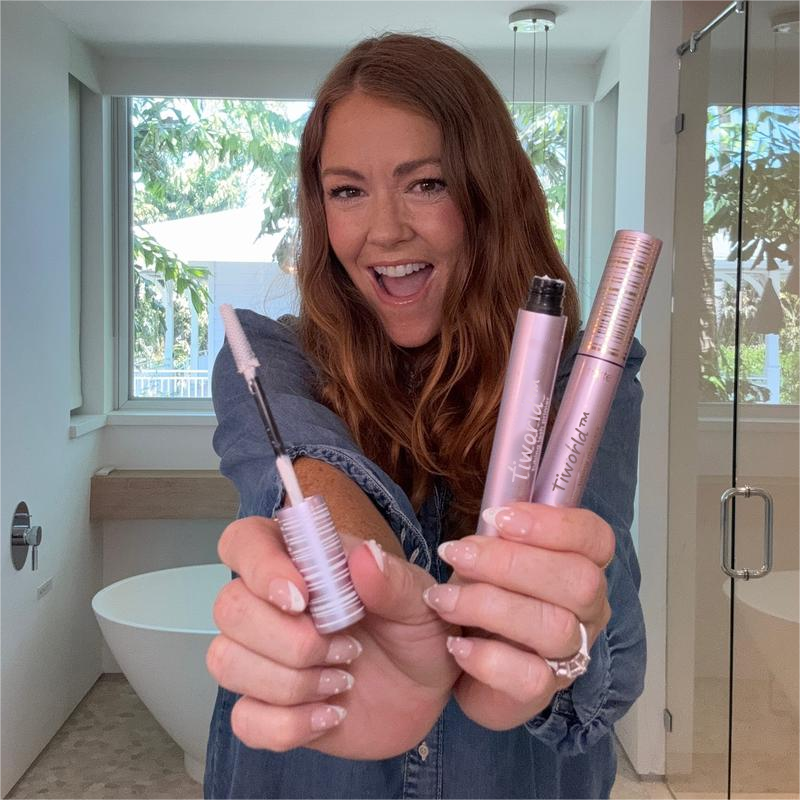 â¨LAST DAY: BUY 1 GET 1 FREEđ Tubing Mascara & Primer